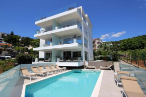 Stylish apartment 100 m from the beach